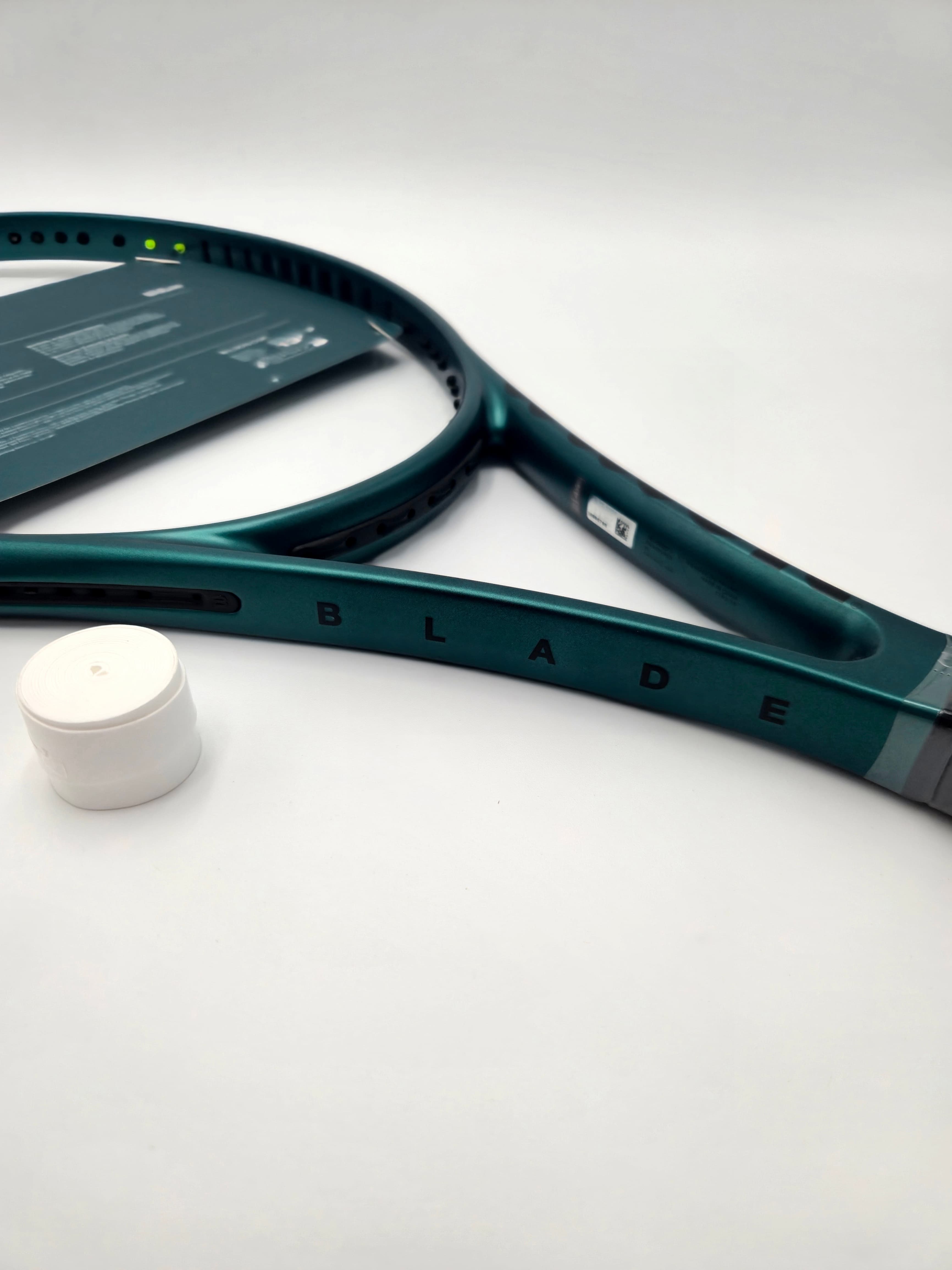 Wilson Blade 104 V9 (Marcada) — 2