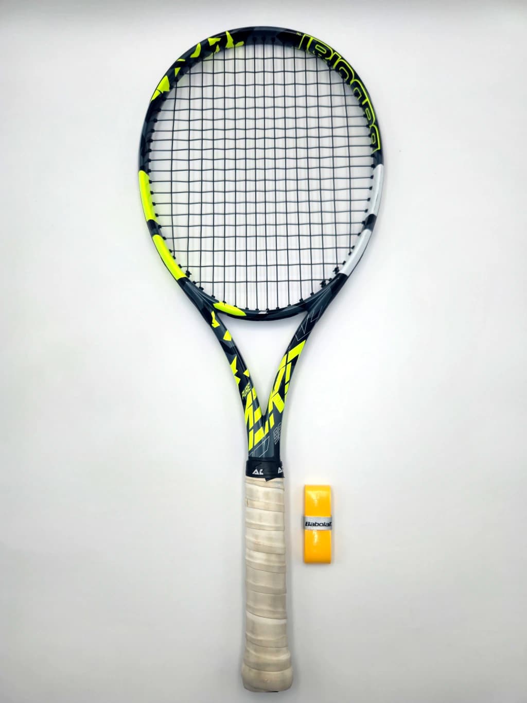 Babolat Pure Aero 98, 305g, 16x20, Aro 98, Grip 4 3/8 Muy Buena + Cubregrip