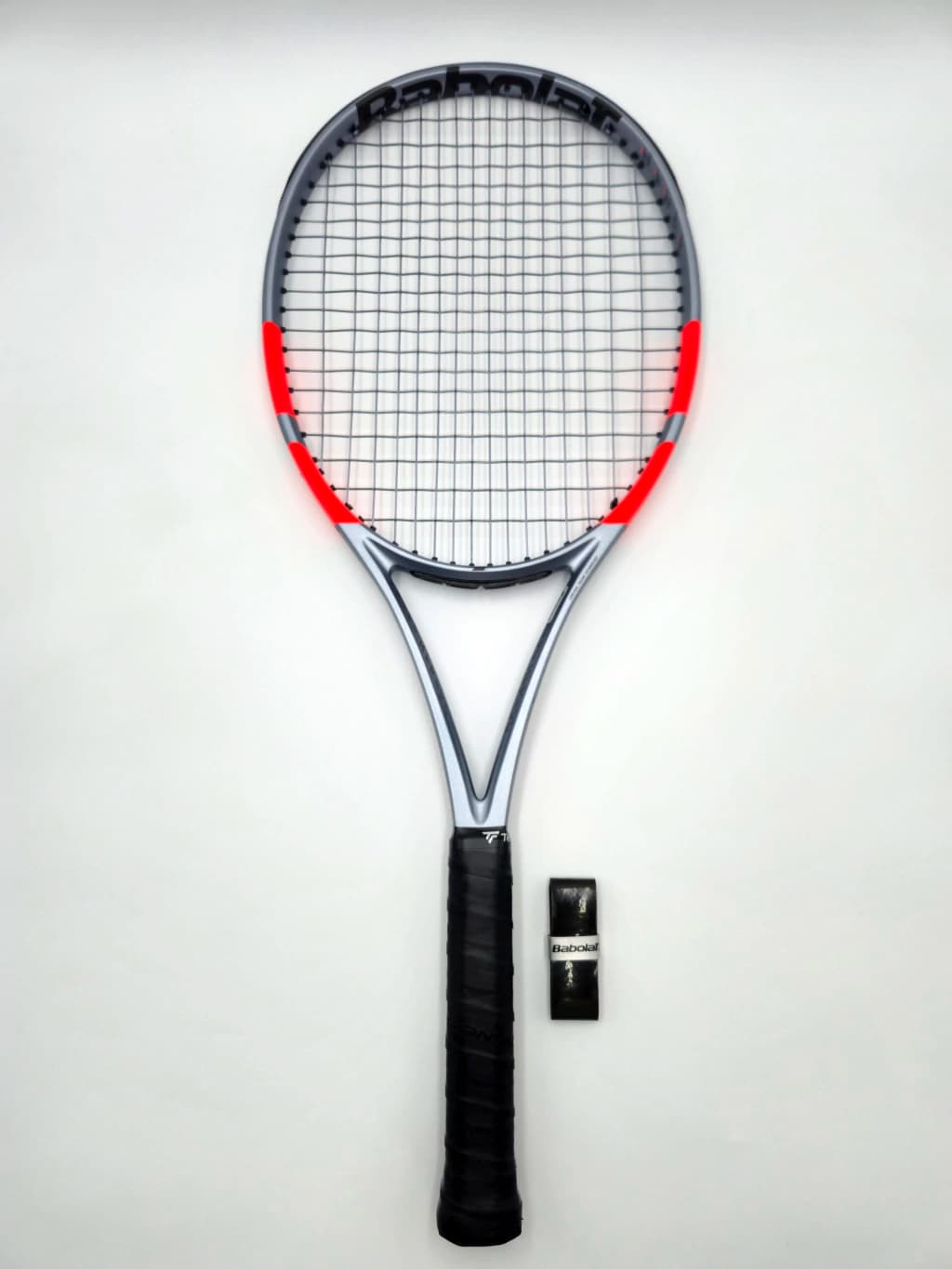 Babolat Pure Strike 100 Carbon Grey 305g, 16x20, Grip 4 1/4, Como Nueva + Cubregrip